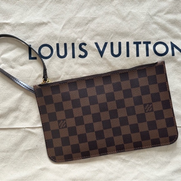 💯 Authentic Louis Vuitton Damier Ebene Neverfull Pochette Wristlet - Picture 2 of 12